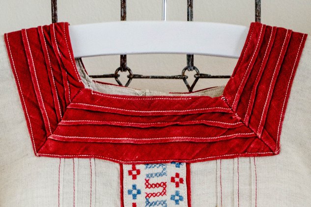 studio cloth - vintage dress - neck detail